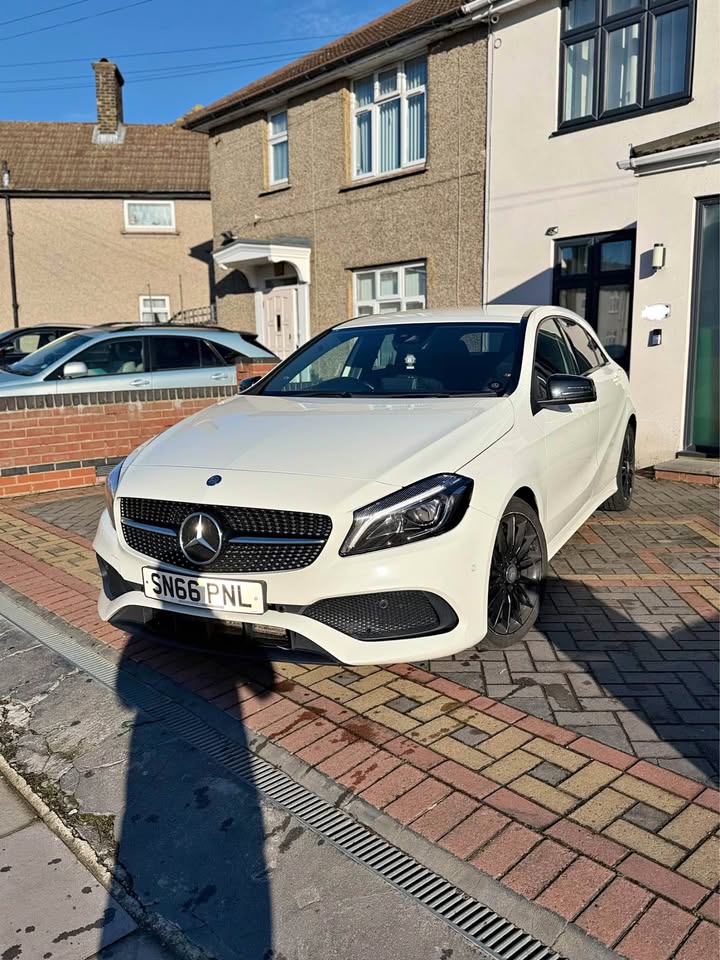 2016 Mercedes-Benz A200D AMG LINE PREMIUM