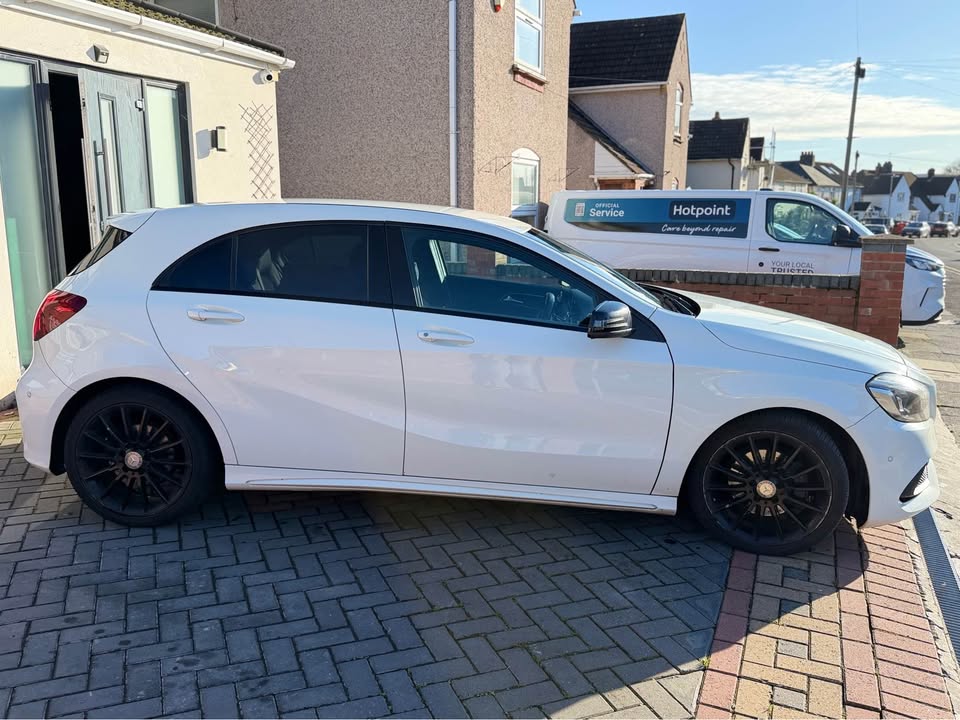 2016 Mercedes-Benz A200D AMG LINE PREMIUM